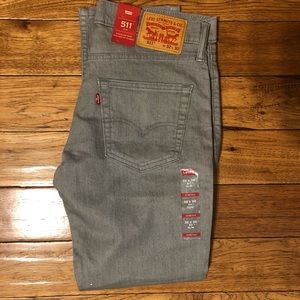 Mens NWT Levi’s 511 32 x 30 jeans
